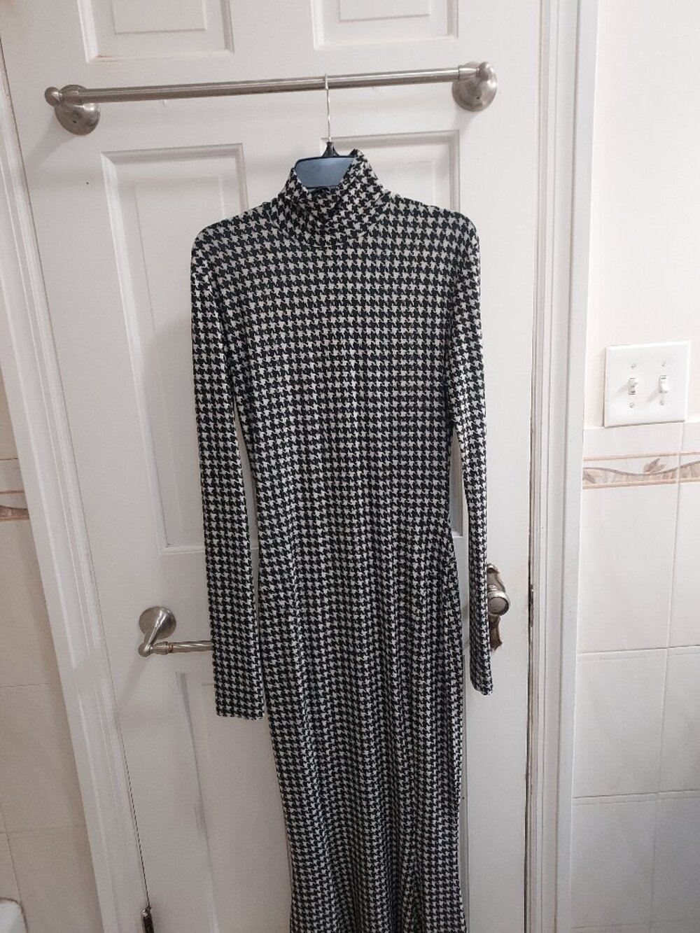 Norma Kamali Black White Houndstooth Long Sleeve Gown Dress - Picture 5 of 11